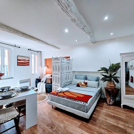 Studio Aux Pieds Des Parfumeries กราส ภายนอก รูปภาพ