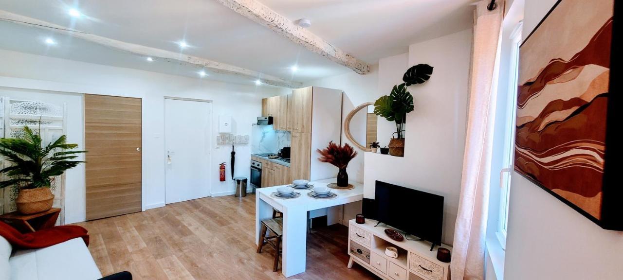 Studio Aux Pieds Des Parfumeries กราส ภายนอก รูปภาพ