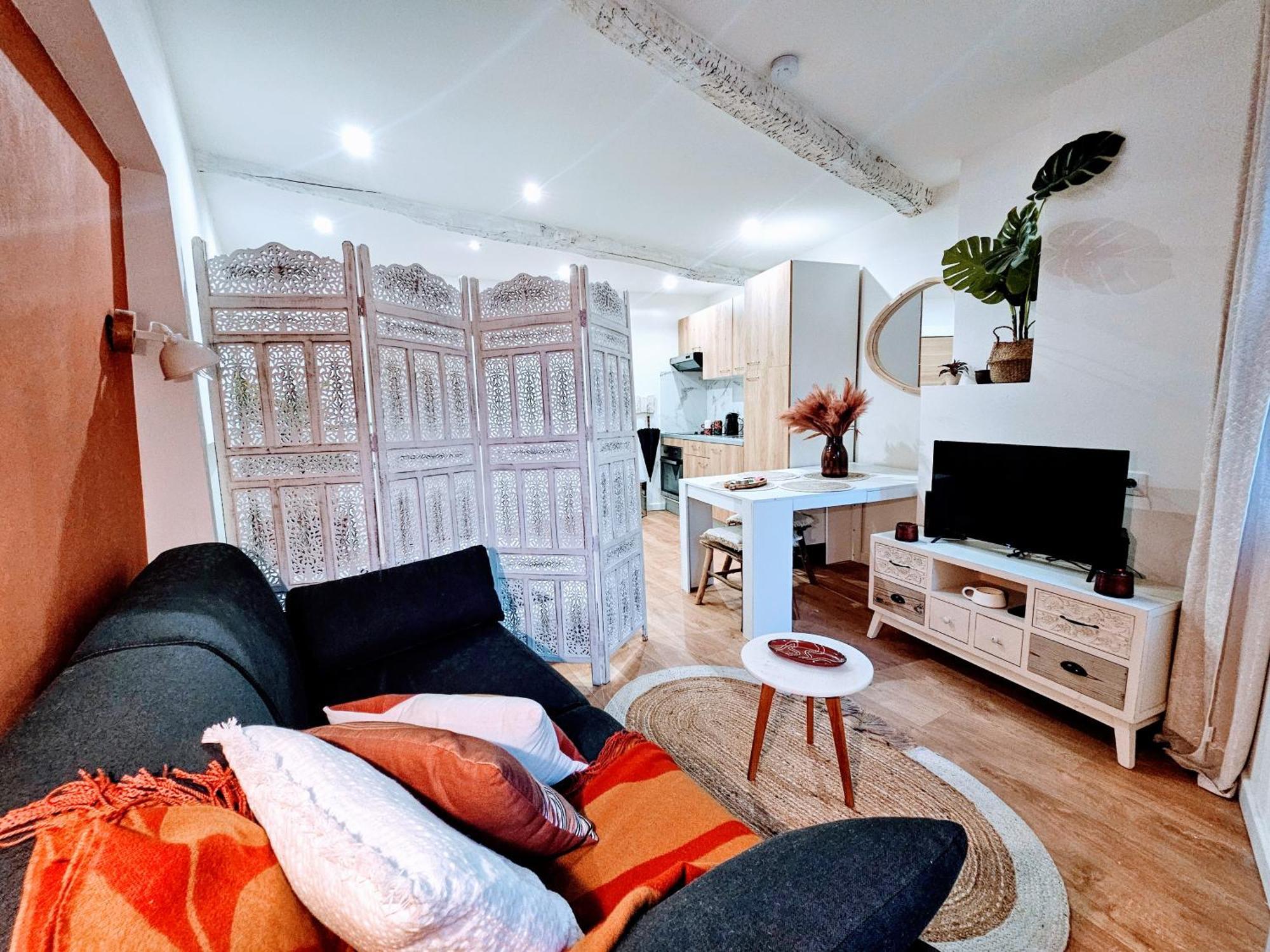 Studio Aux Pieds Des Parfumeries กราส ภายนอก รูปภาพ